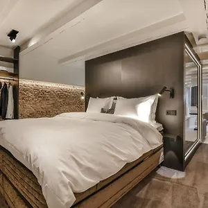 luxury-canal-suite-de-heren.amsterdamhotelsnl.com/