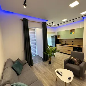 apt-sunflower.hotels-in-tirana.com/
